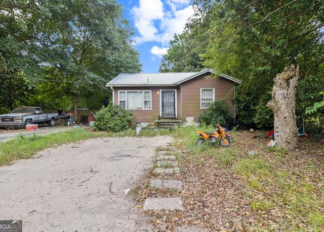 Property at 1022 Chatham St, Macon, GA 31206, 2 beds, 1 bath