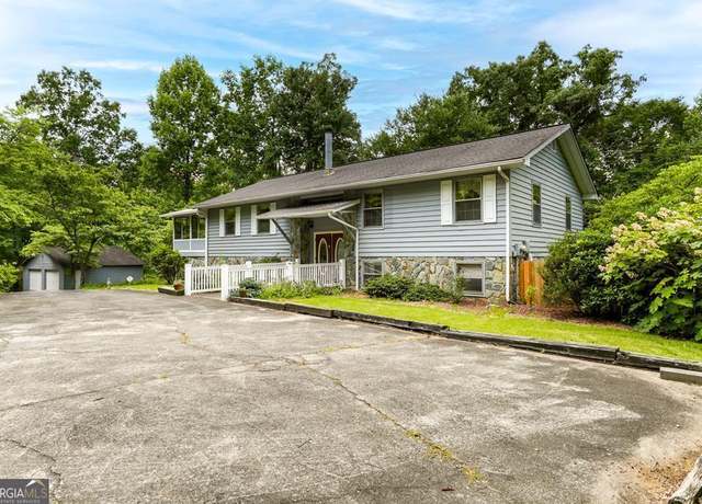 Property at 5465 Walker St, Young Harris, GA 30582, 4 beds, 3 baths