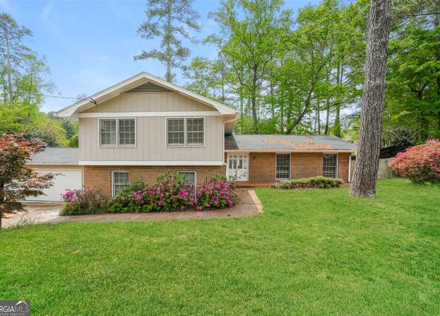 Property at 543 Tahoe Cir, Stone Mountain, GA 30083, 6 beds, 3 baths