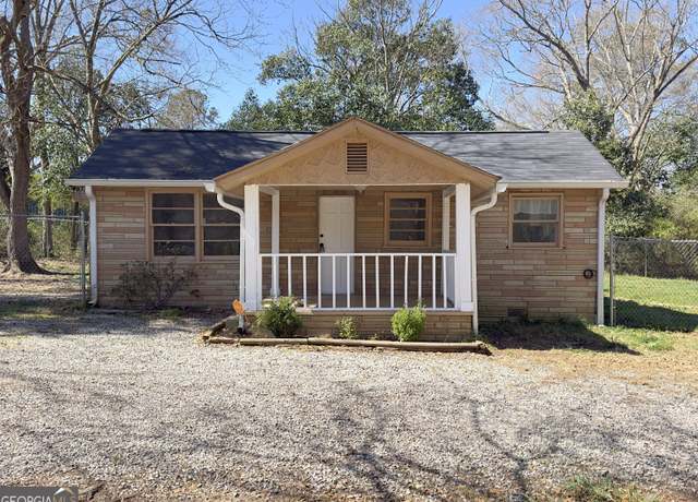 Property at 927 Dean Patrick Rd, Locust Grove, GA 30248, 3 beds, 1.5 baths