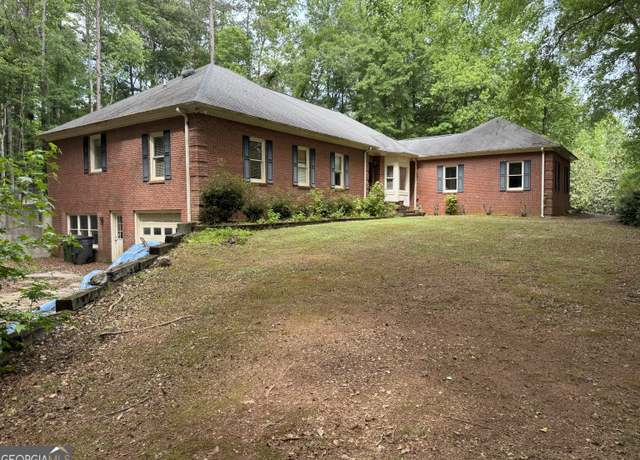 Property at 115 Stable Creek Rd, Fayetteville, GA 30215, 3 beds, 2.5 baths