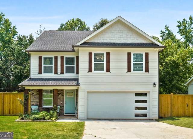 Property at 9477 Forest Knoll Dr, Jonesboro, GA 30238, 5 beds, 3 baths