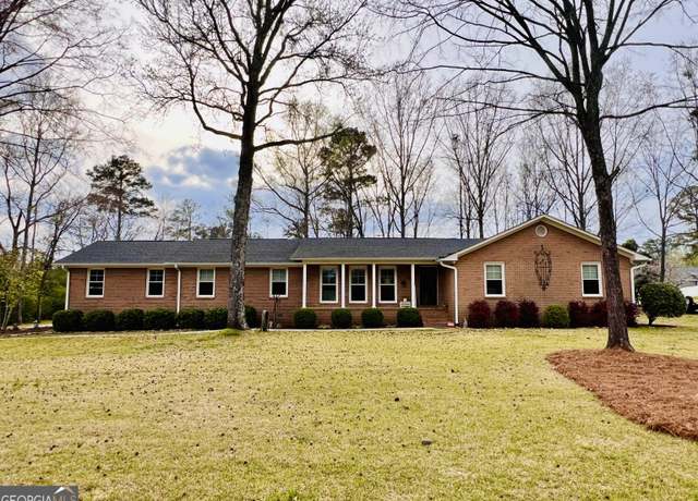 Property at 396 Luton Pl, Macon, GA 31210, 3 beds, 2 baths