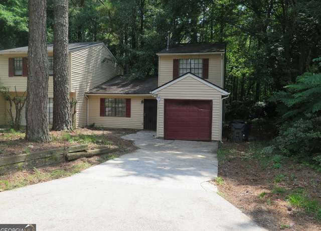 Property at 101 Pinetree Trl, Atlanta, GA 30349, 4 beds, 2.5 baths