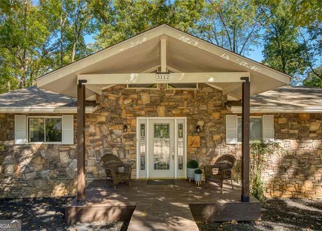 Property at 3112 Lake Ranch Dr, Gainesville, GA 30506, 4 beds, 3 baths