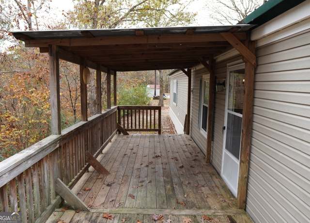 Property at 295 Old Sawmill Spur, Chatsworth, GA 30705, 3 beds, 2 baths