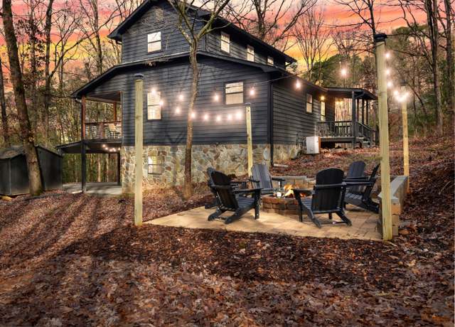 Property at 136 Fox Run Dr, Blue Ridge, GA 30513, 4 beds, 3 baths