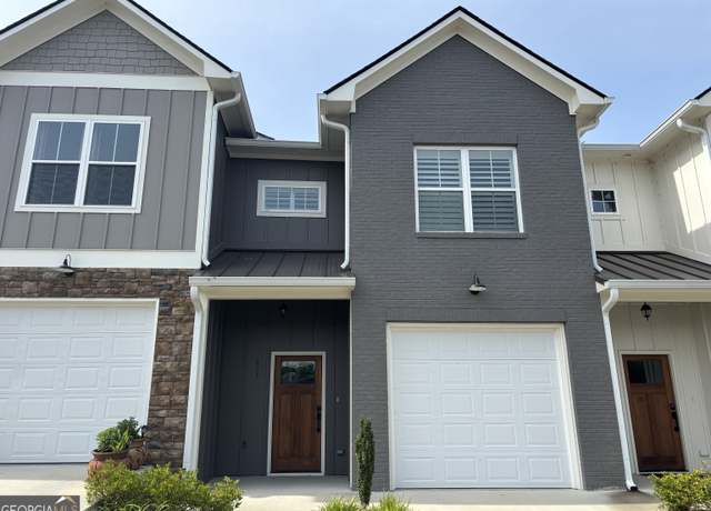 Property at 633 E 3rd St, Rome, GA 30161, 2 beds, 2.5 baths