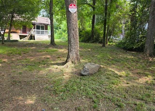 Property at 1174 Coyote Ct, Macon, GA 31220, 3 beds, 2 baths