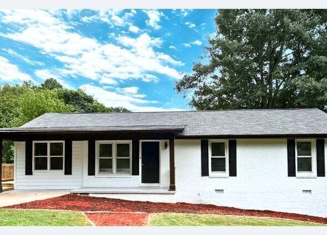 Property at 1523 Delia Dr, Decatur, GA 30033, 5 beds, 3 baths