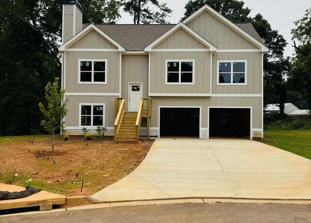 Property at 129 Crane St, Maysville, GA 30558, 4 beds, 3 baths