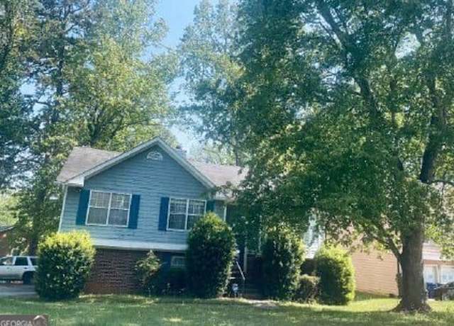 Property at 6012 Happy Trls Ct, Lithonia, GA 30058, 4 beds, 3 baths