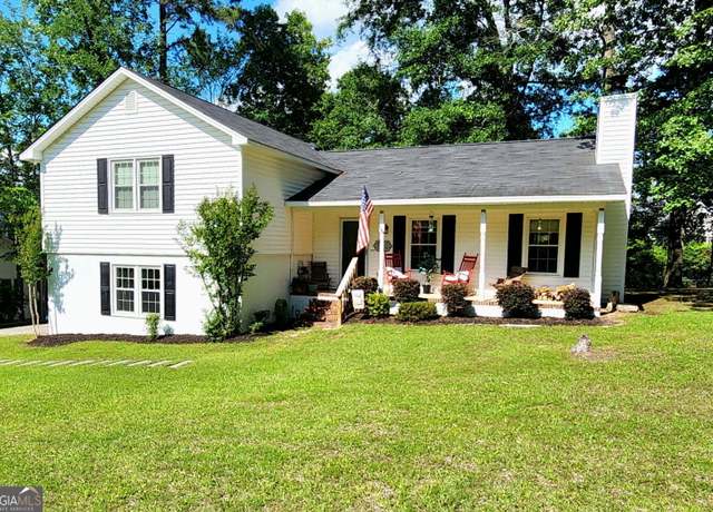 Property at 1720 Kays Ct, Macon, GA 31220, 4 beds, 2.5 baths