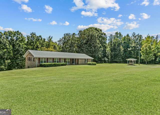 Property at 2260 Brownwood Rd, Madison, GA 30650, 5 beds, 3 baths