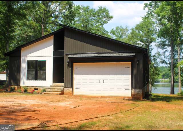 Property at 250 Merry Dr NW, Milledgeville, GA 31061, 3 beds, 2.5 baths