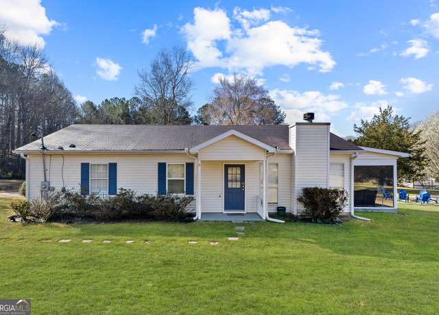 Property at 225 E River Bend Dr, Eatonton, GA 31024, 3 beds, 2 baths