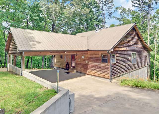 Property at 270 Pheasant Mountain Rd, Toccoa, GA 30577, 3 beds, 2.5 baths