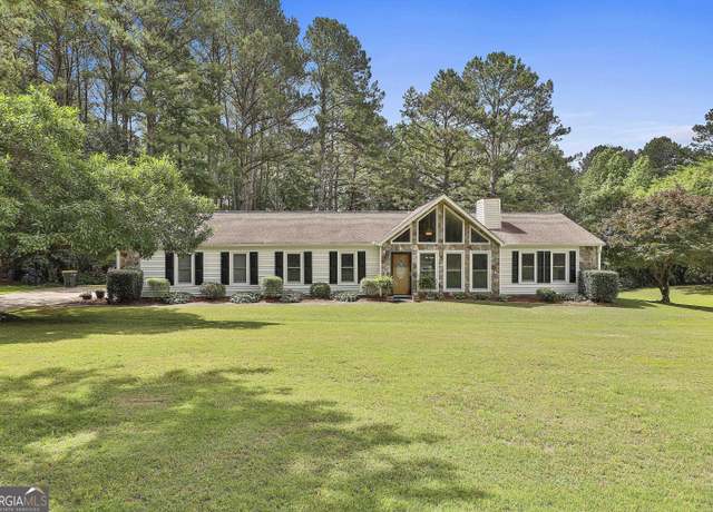 Property at 150 Whitney Way, Fayetteville, GA 30214, 3 beds, 2 baths