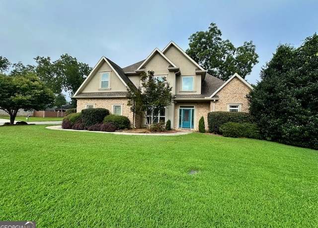 Property at 300 Cheshire Dr, Warner Robins, GA 31088, 5 beds, 2.5 baths
