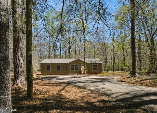 Property at 252 Merry Dr NW, Milledgeville, GA 31061, 4 beds, 2 baths
