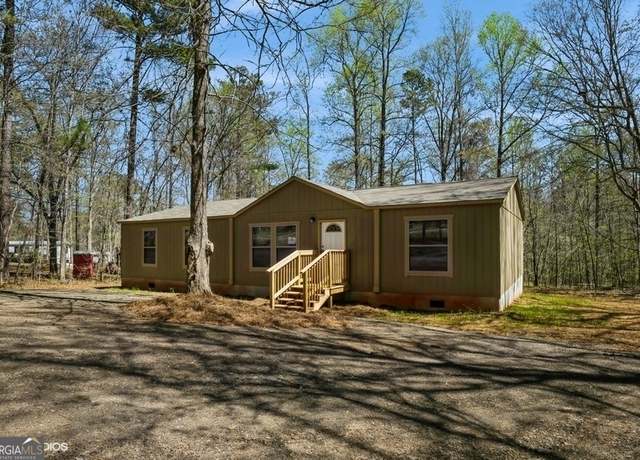 Property at 252 Merry Dr NW, Milledgeville, GA 31061, 4 beds, 2 baths