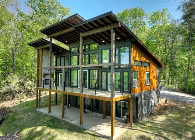 Property at 840 Arp Rd, Mineral Bluff, GA 30559, 3 beds, 3 baths