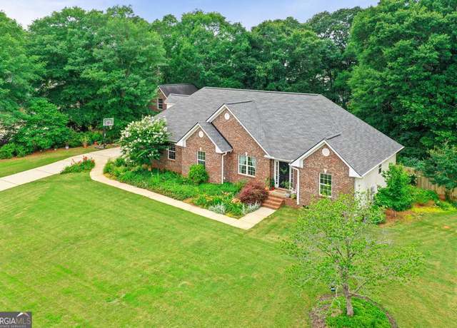 Property at 344 Mckibben Dr, Locust Grove, GA 30248, 4 beds, 2 baths