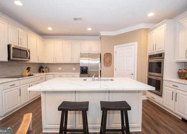 Property at 220 Lavender Oasis, Peachtree City, GA 30269, 5 beds, 4.5 baths