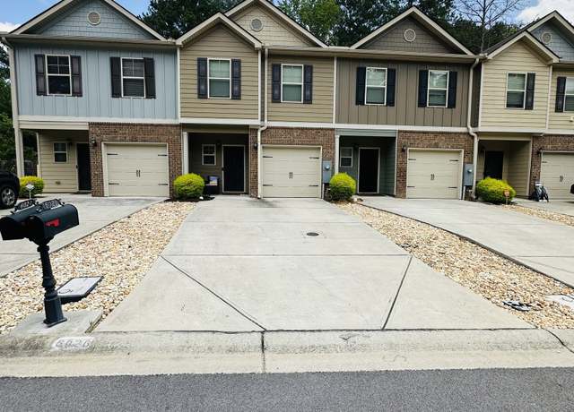 Property at 6026 Oak Bend Ct, Riverdale, GA 30296, 3 beds, 2.5 baths
