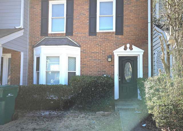 Property at 8053 Woodlake Dr, Riverdale, GA 30274, 2 beds, 2.5 baths