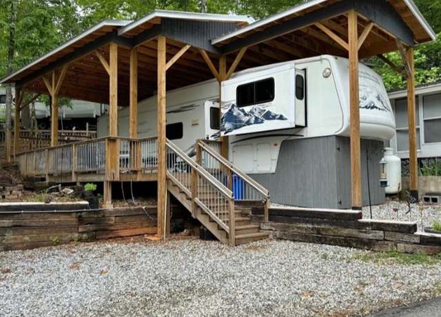 Property at 175 Yogi Bear Blvd, Cleveland, GA 30528, 1 bed, 1 bath