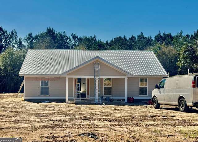 Property at 211 Bass Rd, Vienna, GA 31092, 3 beds, 2 baths