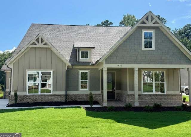 Property at 1441 Lake Dr, Greensboro, GA 30642, 4 beds, 3 baths