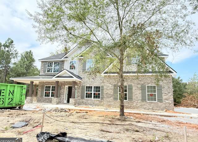 Property at 307 Air View Dr, Warner Robins, GA 31088, 5 beds, 3 baths