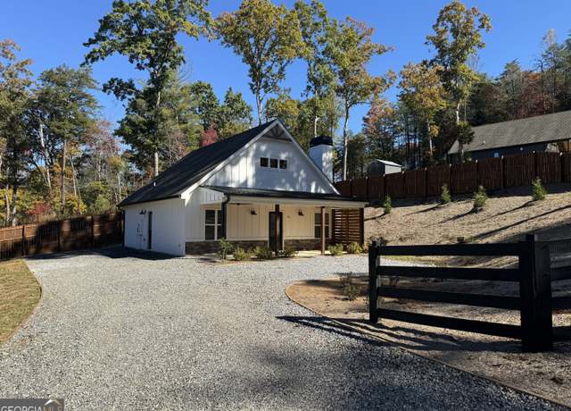 Property at 25 Nottaway Ln, Young Harris, GA 30582, 2 beds, 2 baths