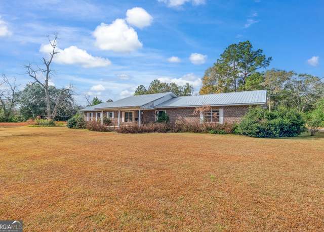 Property at 490 13th St SW, Cairo, GA 39828, 4 beds, 3 baths