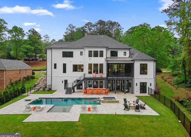 Property at 575 Indian Hills Pkwy, Marietta, GA 30068, 8 beds, 9 baths
