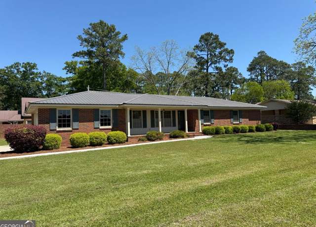 Property at 1307 E 24th Ave, Cordele, GA 31015, 3 beds, 2 baths