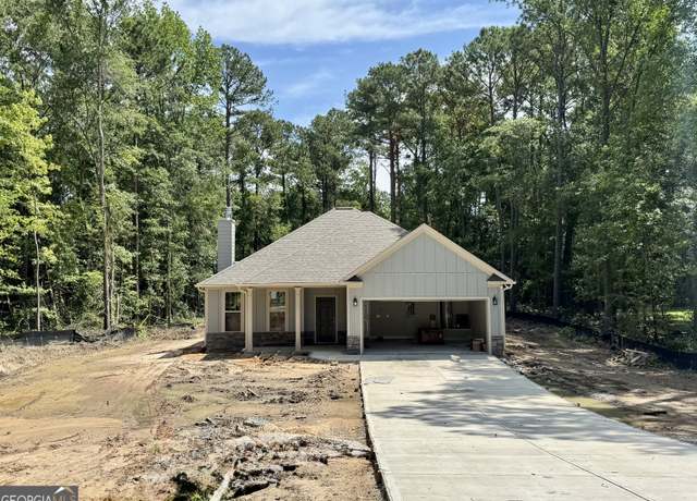 Property at 134 Country World Dr, Macon, GA 31211, 3 beds, 2 baths