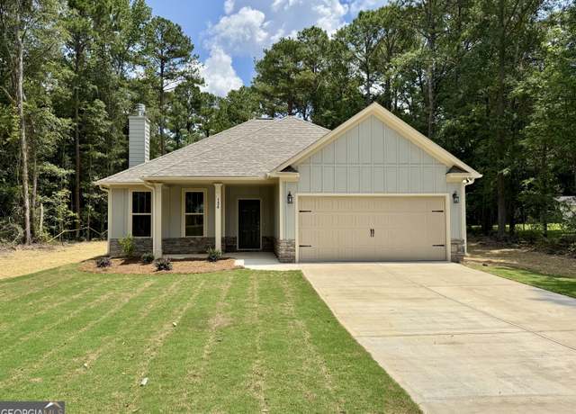 Property at 134 Country World Dr, Macon, GA 31211, 3 beds, 2 baths