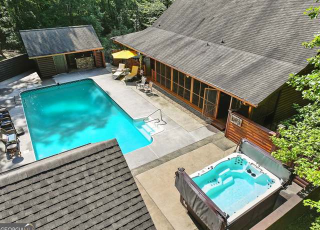 Property at 721 Lower Star Creek Rd, Morganton, GA 30560, 4 beds, 3.5 baths