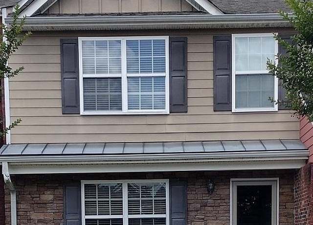 Property at 2628 Haligan Pointe, Riverdale, GA 30296, 2 beds, 2.5 baths