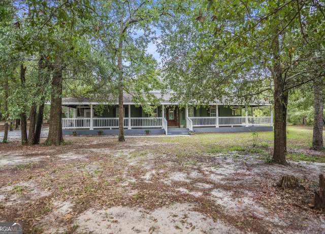 Property at 101 Ridge Dr, Claxton, GA 30417, 4 beds, 5 baths
