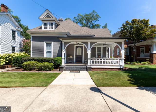 Property at 43 Jackson St, Newnan, GA 30263, 3 beds, 2 baths