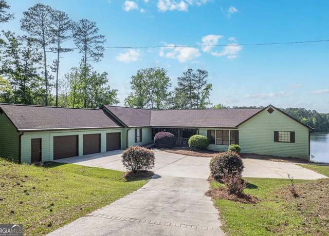Property at 81 Mariners Dr NE, Milledgeville, GA 31061, 5 beds, 4.5 baths