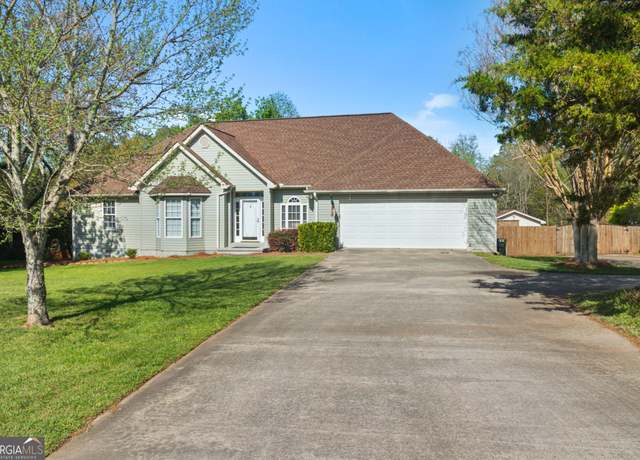 Property at 220 Fieldstone Dr, Mount Airy, GA 30563, 4 beds, 3 baths
