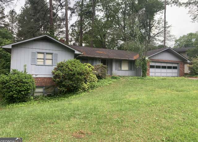 Property at 96 Glencrest Dr, Toccoa, GA 30577, 4 beds, 2.5 baths