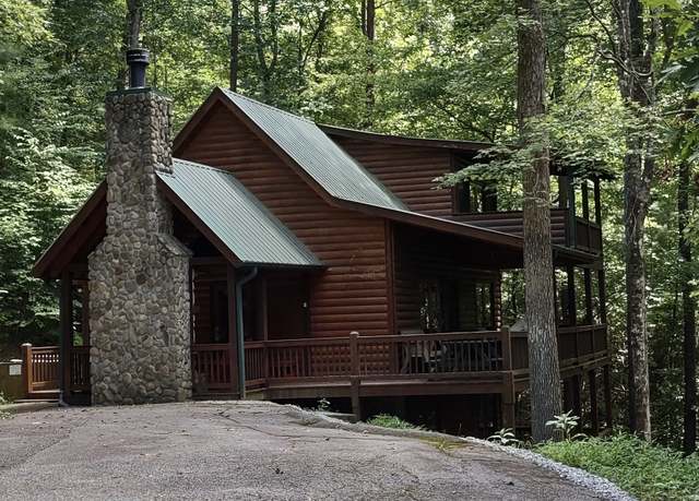 Property at 175 White Tail Ridge Rd, Blue Ridge, GA 30513, 3 beds, 3 baths