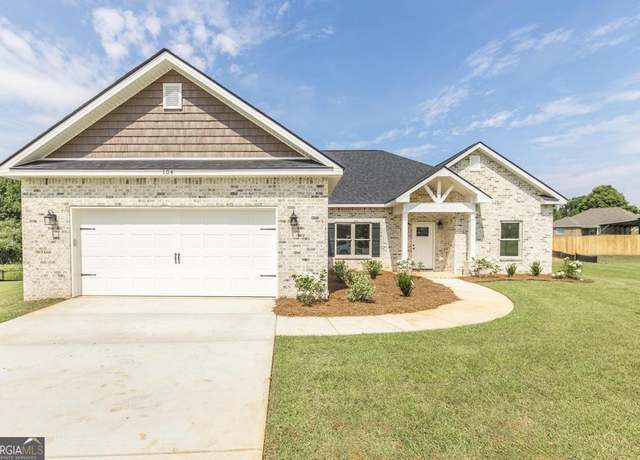 Property at 104 Reedy Ct, Perry, GA 31069, 3 beds, 2 baths