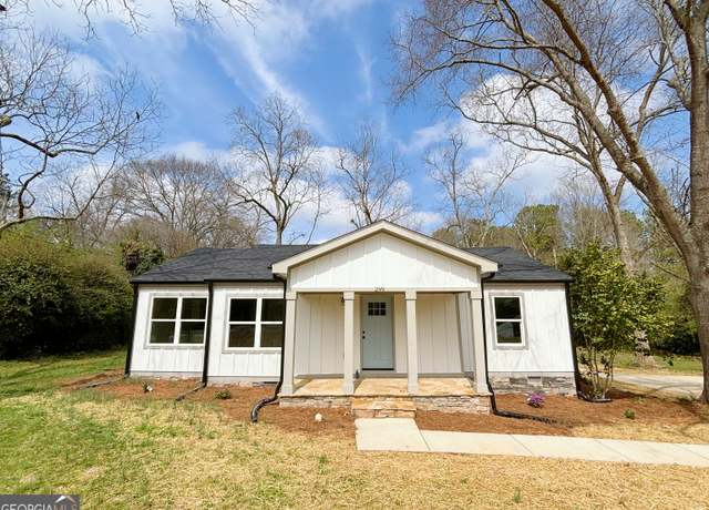 Property at 299 Lagrange St, Grantville, GA 30220, 2 beds, 2 baths